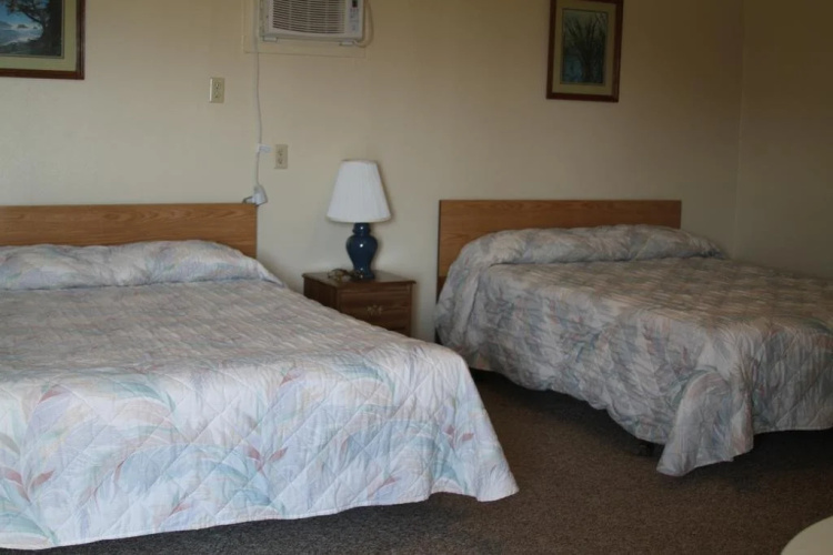 Badlands Hotel and Campground