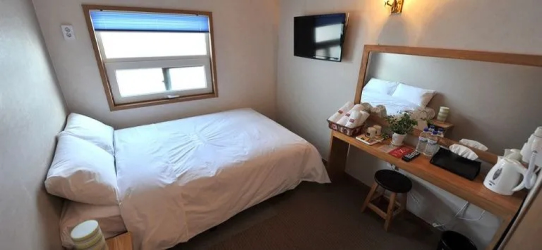 Tori Hotel
