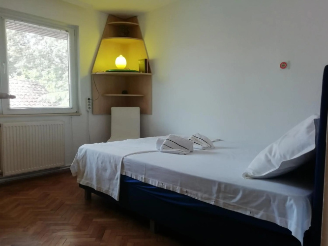 Pine Apartment