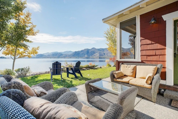 4 Bedrooms Premium Cottage with lake view