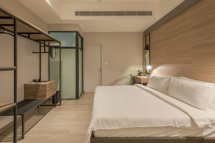 1 Bedroom Apartment with balcony and with view