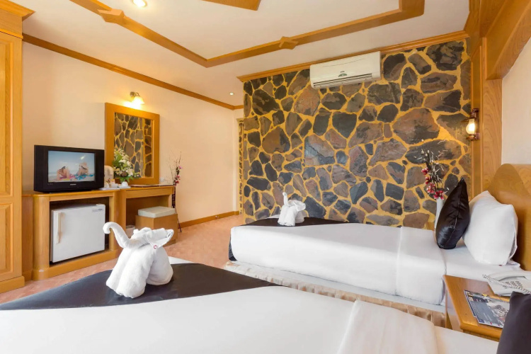 Chang Club Hotel