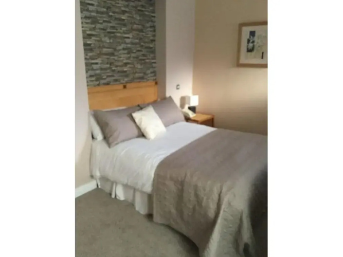Kilmorey Arms Hotel