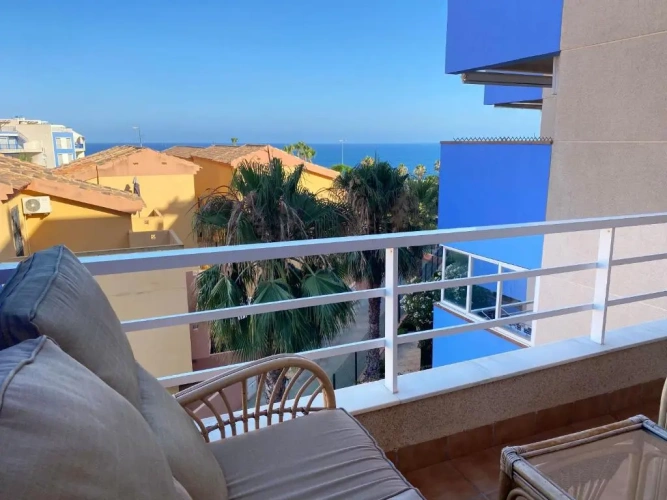 Apartment with sea view