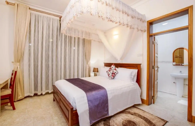 3 Bedrooms Double Apartment