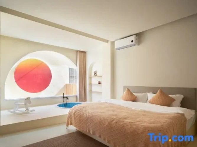 Suite with balcony