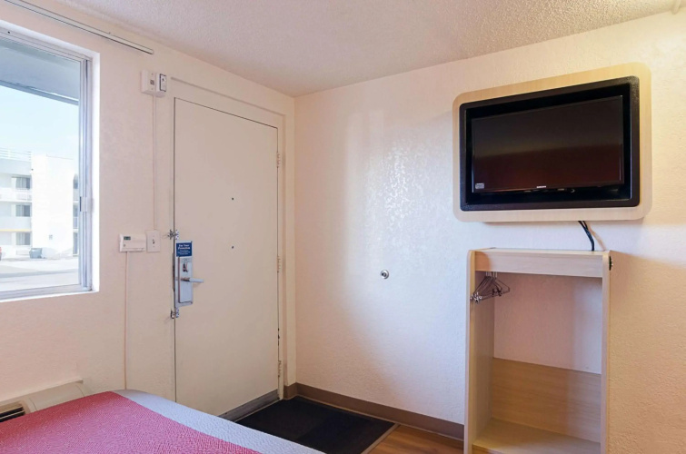 Motel 6 Denver, CO – Downtown