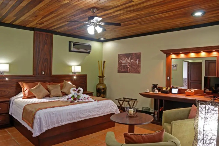 Volcano Lodge Hotel & Thermal Experience