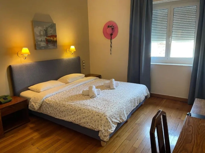 Standard Double room with city view