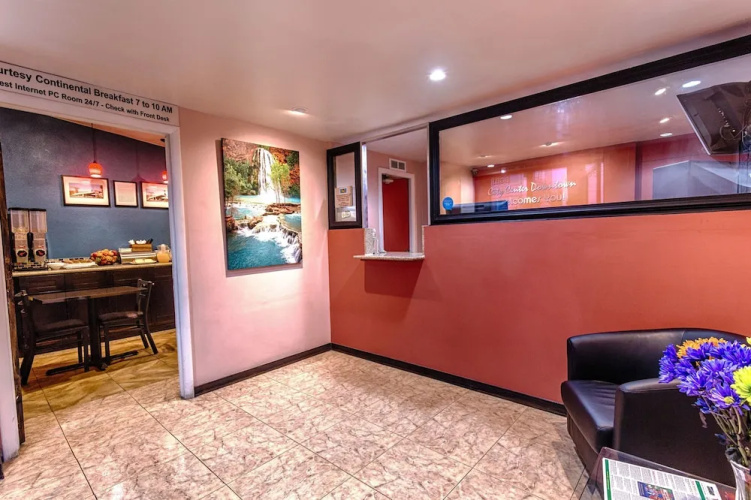 Travelodge Phoenix Downtown