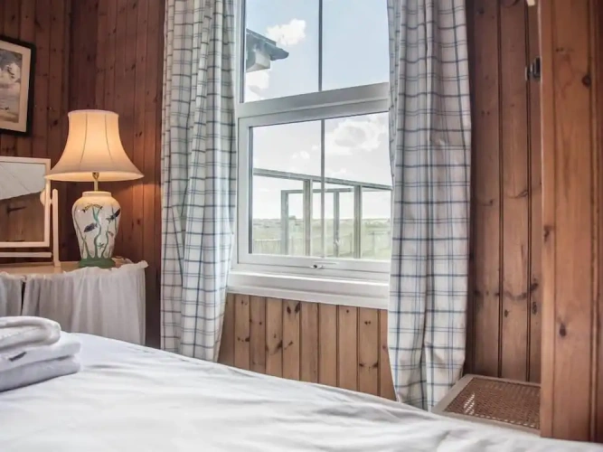 6 Bedrooms Cottage