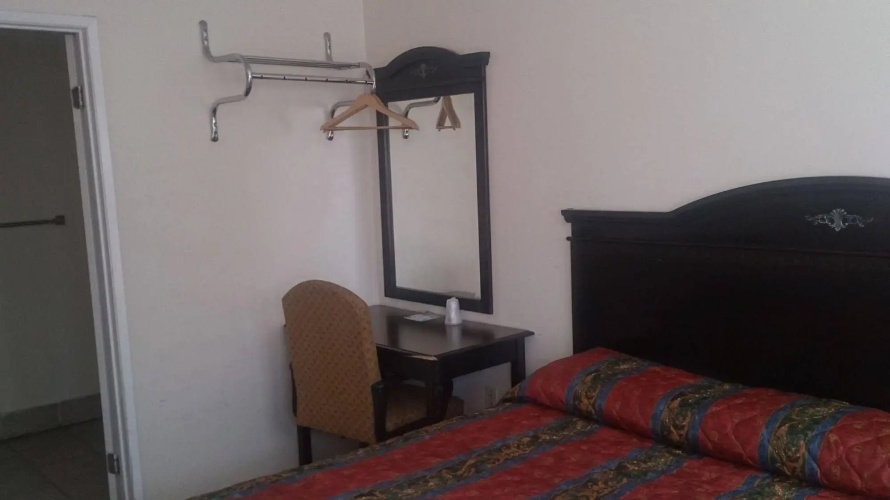 Budget Inn