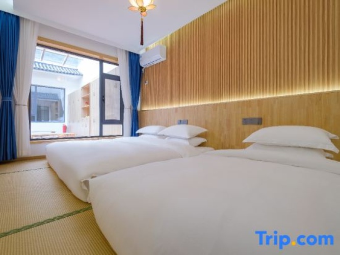 Deluxe Double Suite