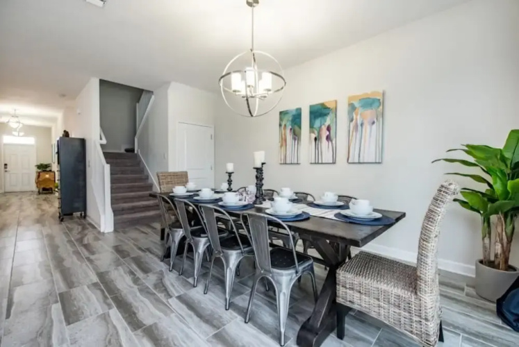 Furnished 8 Bed 5 Bath Villa