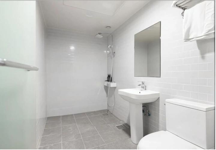 Standard Double room with city view