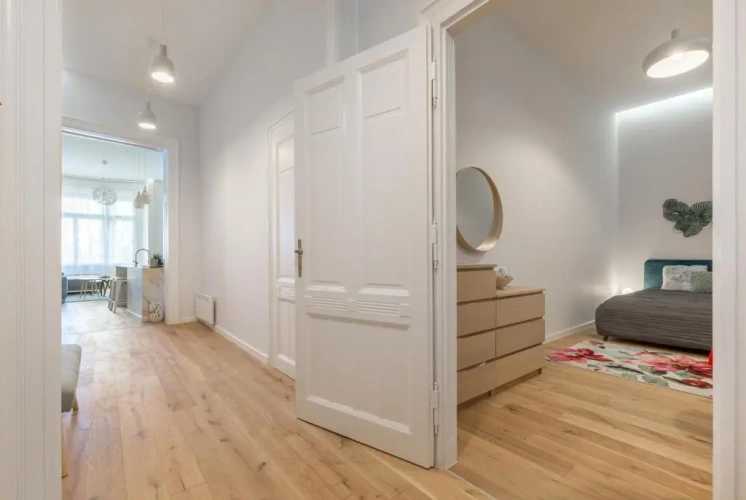 2 Bedrooms Apartment