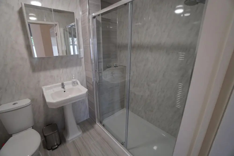 Arbourfield Lodge | Serviced Accomodation