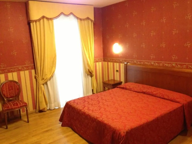Superior Double room with balcony and with lake view