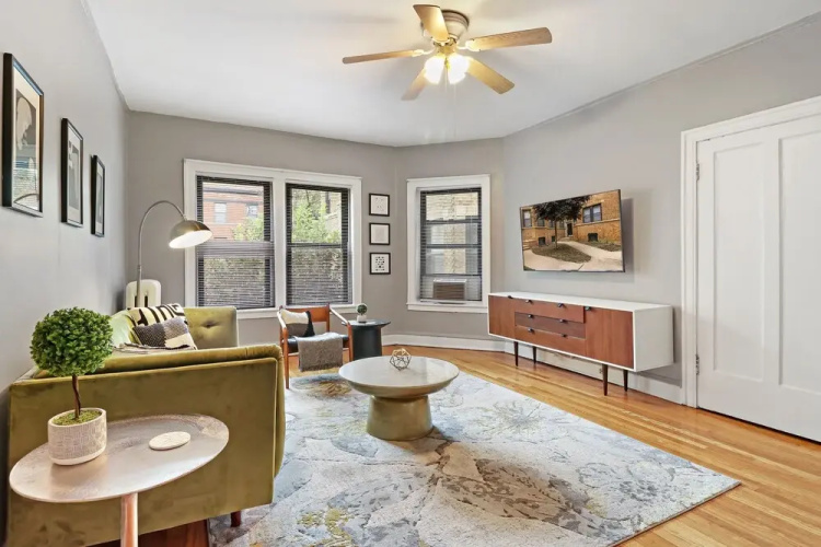 1BR Apt with Modern Elegance in Boystown