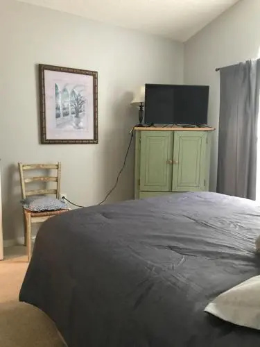 Florida Pines - Four Bedroom 1LR