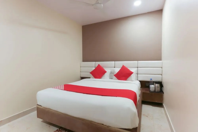 Oyo 47587 Hotel Ganesh Bhawan