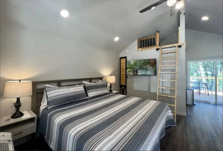 Rogue River Resort