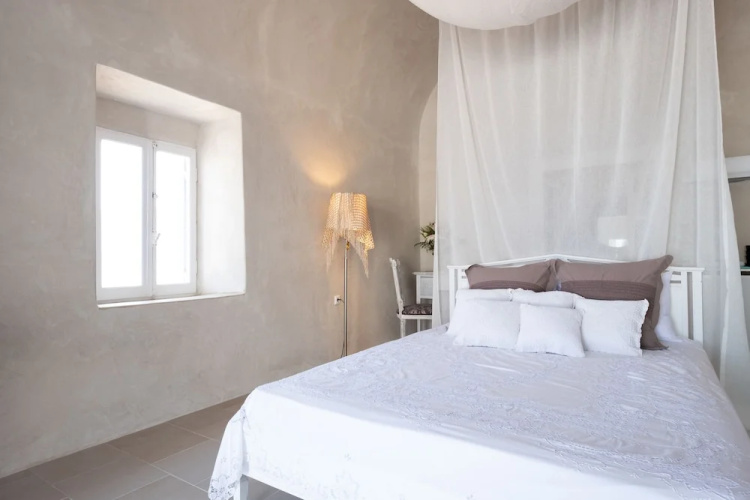 DeltaMi Santorini