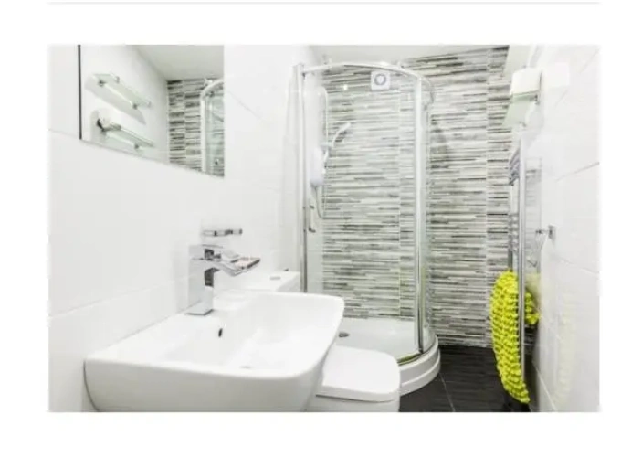 2 Bedrooms Double Apartment