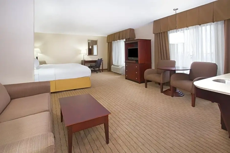 Quadruple Suite