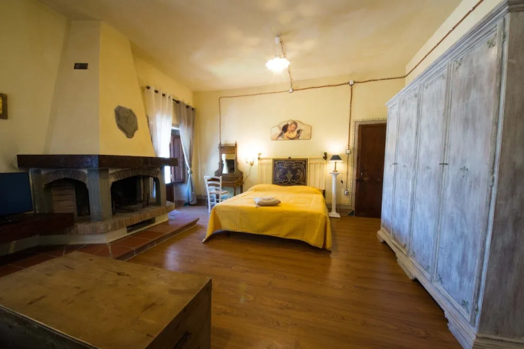 Fortress Apartment 46 People