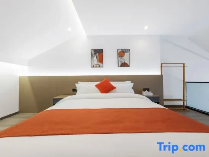 Quadruple Duplex Suite