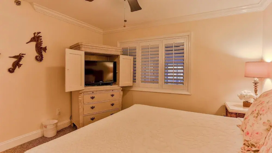 Destin Towers 22