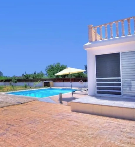 3 Bedrooms Villa