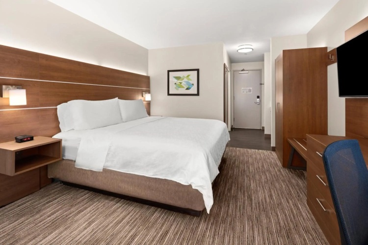 Holiday Inn Express Suites Sumner by IHG