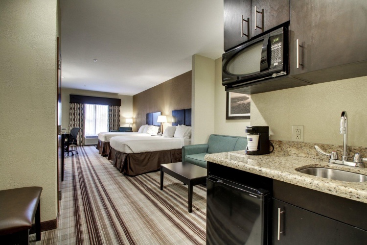 Quadruple Suite