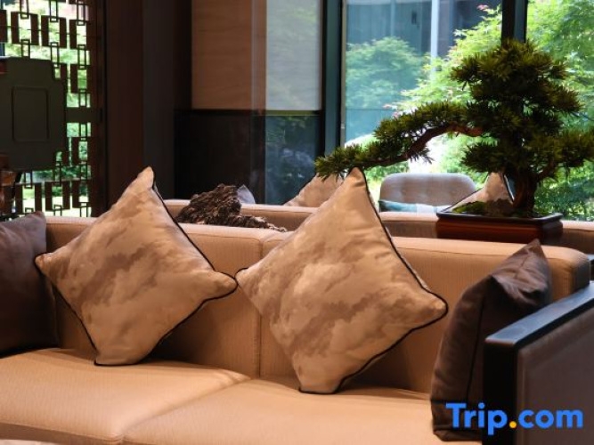 Xinfeng Gushan Narada Resort Hotel