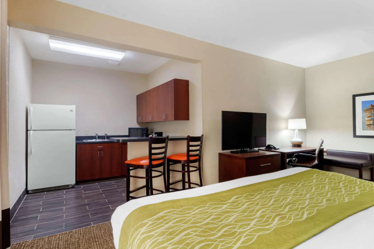 Comfort Inn & Suites Griffin North