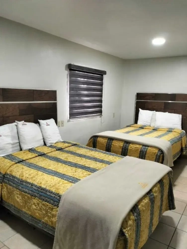 Economy Triple room with city view