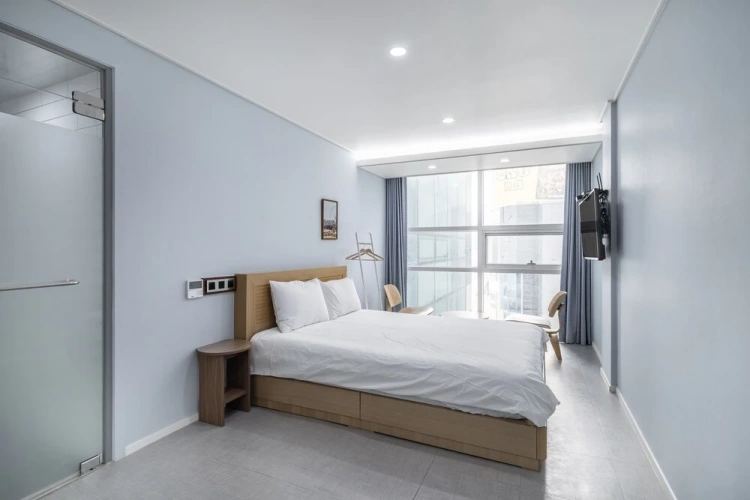 Double room with city view