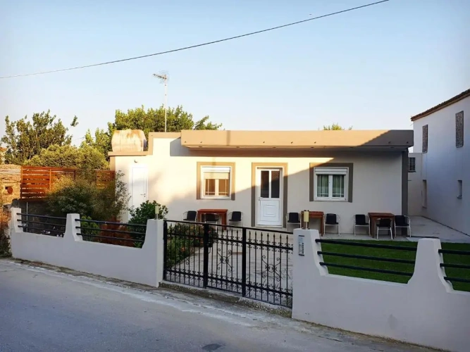 Apartment with garden view