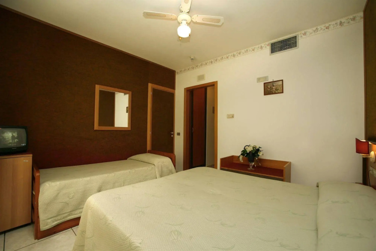 Hotel Leucosya