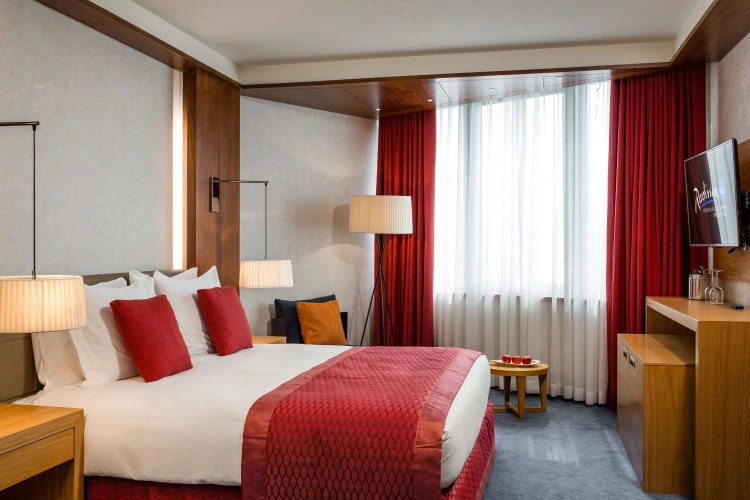 Suite with river view
