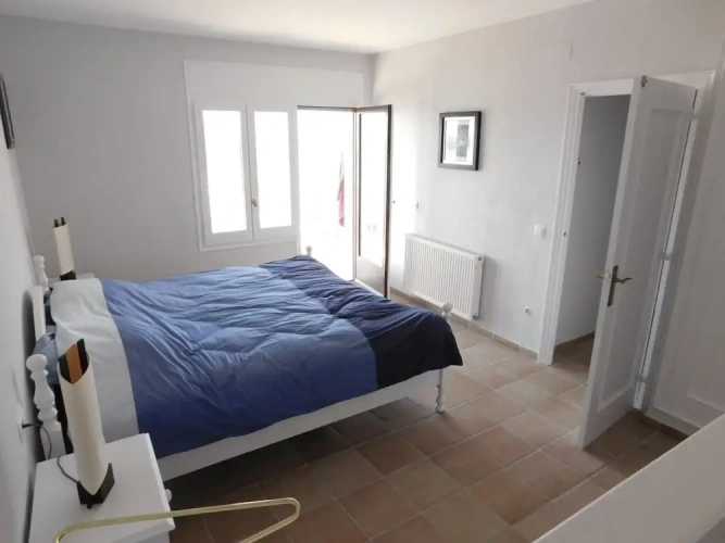 4 Bedrooms Villa