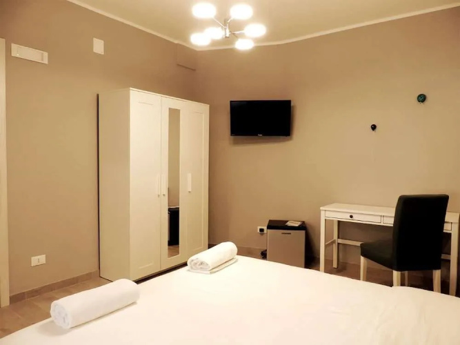 Pretty Tiburtina Room