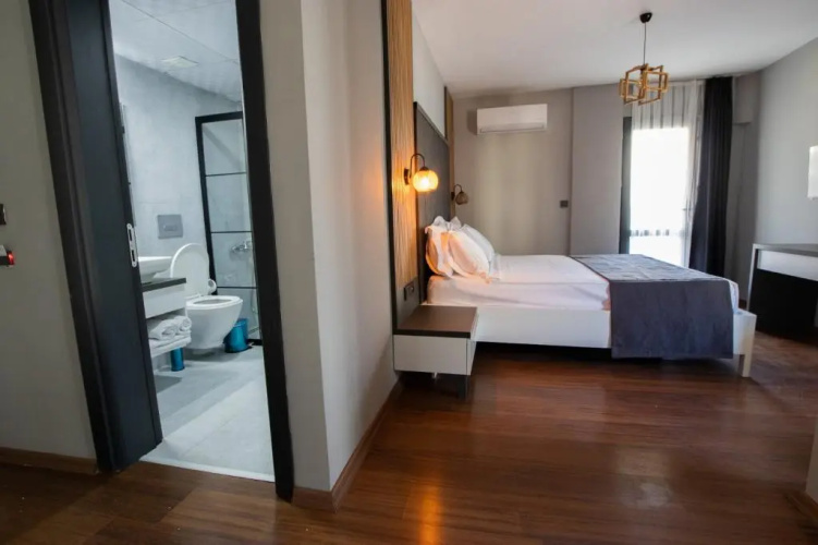 Rodis Hotel