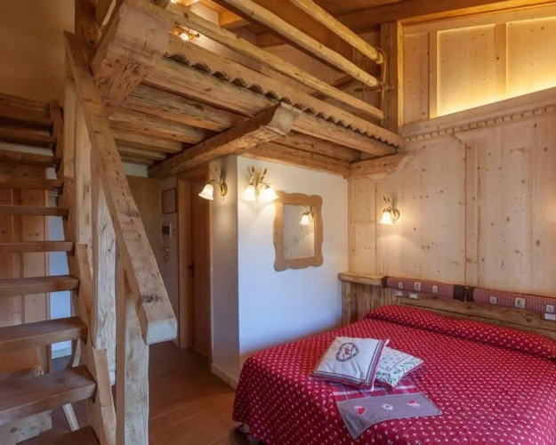 Deluxe Quadruple room