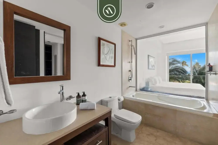 Beachfront 1 BR Condo With Multiple Pools - Gym