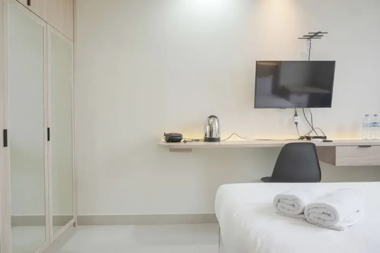 Cozy Studio At 32Th Floor Evenciio Margonda Apartment