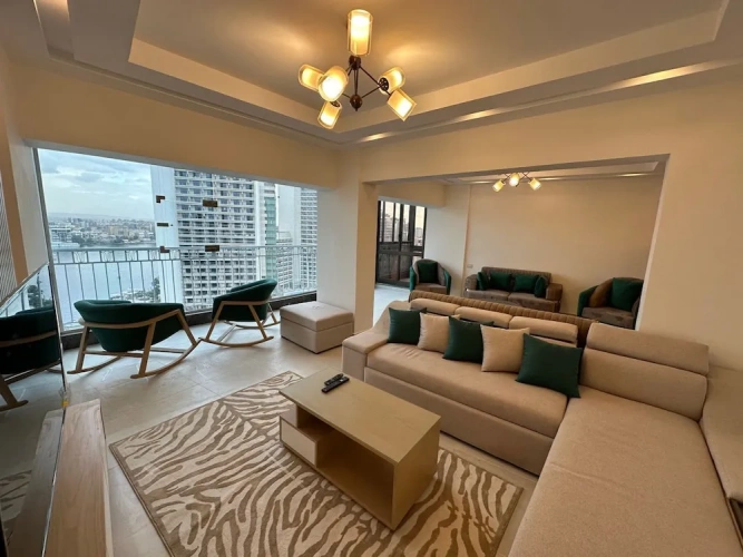 Deluxe Apartment