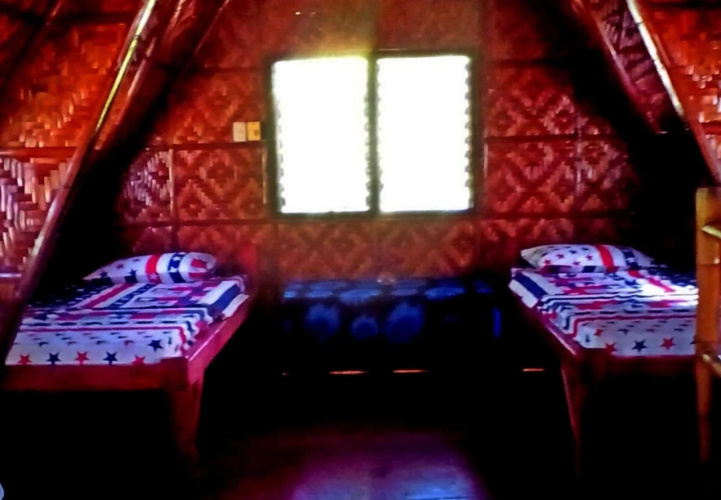 Lennons Place Backpacker Hostel